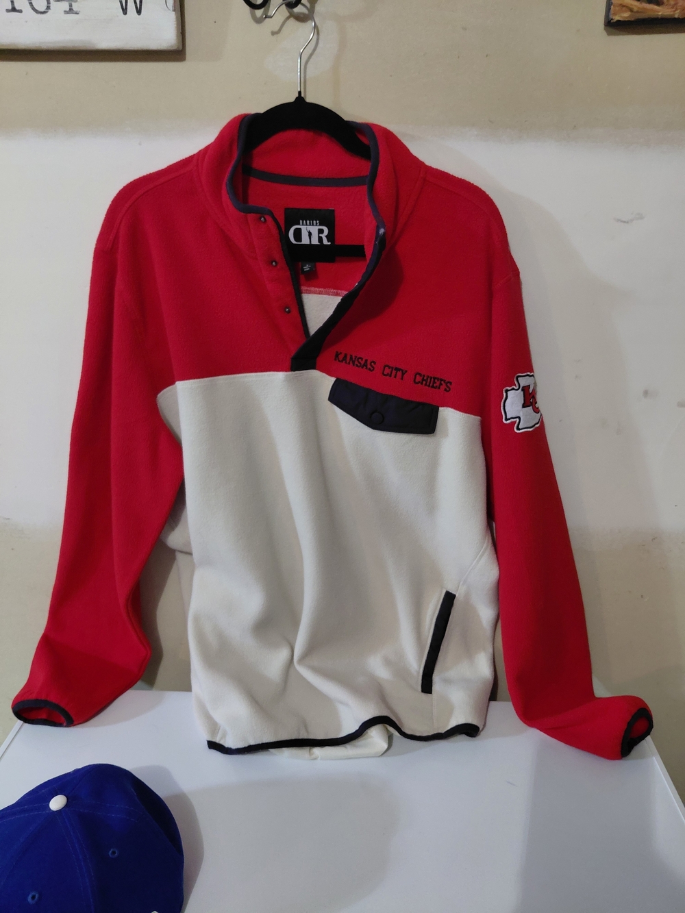 Kansas City Chiefs Red & Cream Pullover Sweater